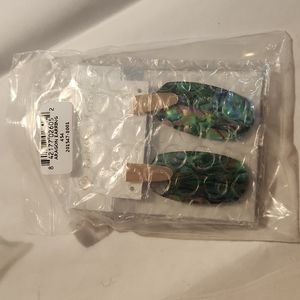 Kendra scott earrings